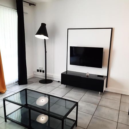 La Poterie - Appartement Avec Balcon Et Parking Prive Quimper Exteriör bild