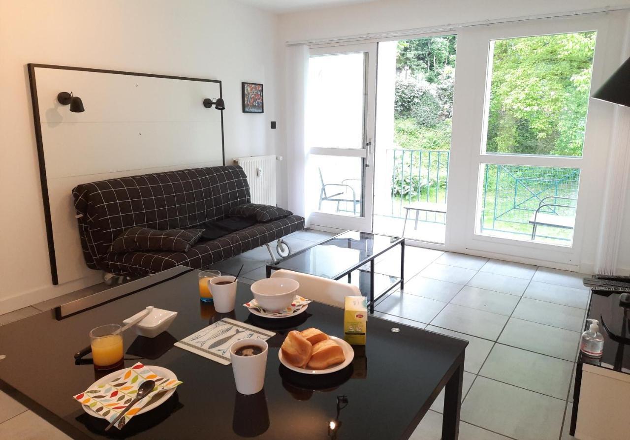 La Poterie - Appartement Avec Balcon Et Parking Prive Quimper Exteriör bild