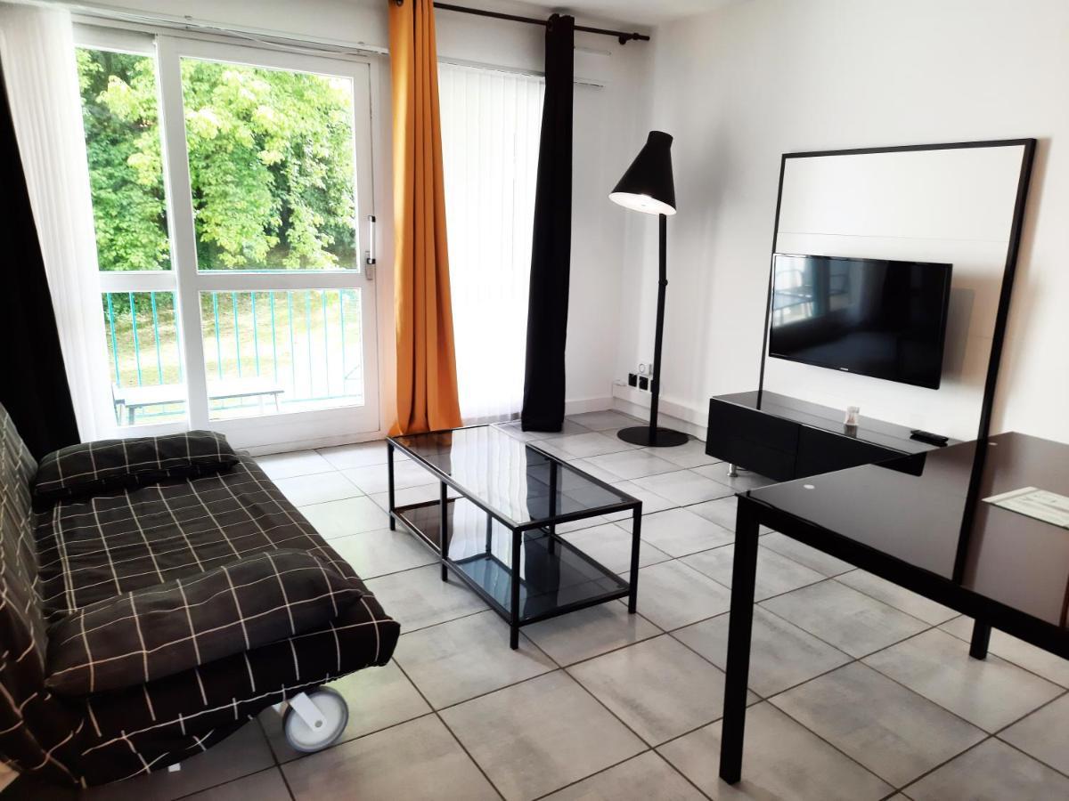 La Poterie - Appartement Avec Balcon Et Parking Prive Quimper Exteriör bild